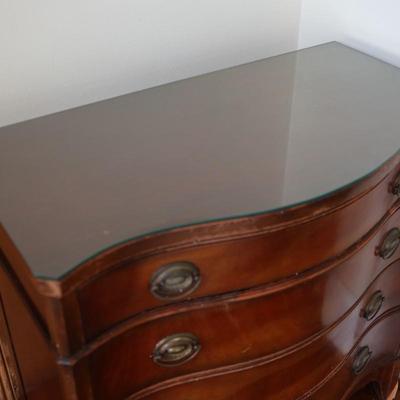 DREXEL Chest of Drawers