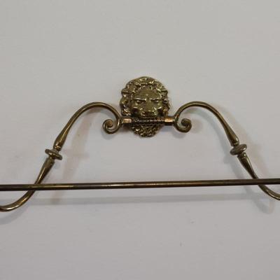 Glo Mar Brass Lion Towel Rack