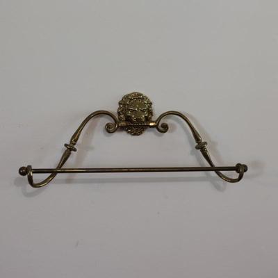 Glo Mar Brass Lion Towel Rack