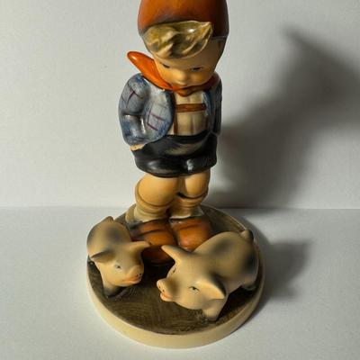 Goebel Hummel figurine "Farm Boy" #66