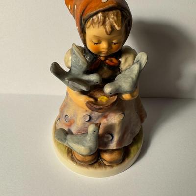 Hummel figurine "Cinderella" #337