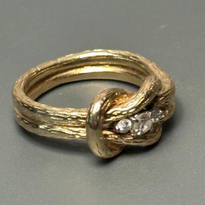 14k Gold Ring w/ Stones - 8g