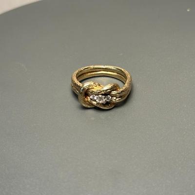 14k Gold Ring w/ Stones - 8g