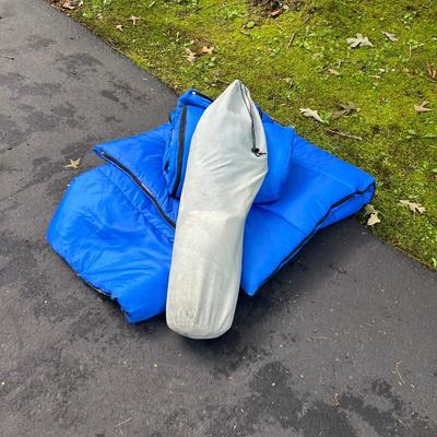 5’ x 4’ Diamond Brand Tent Plus Sleeping Bags (G-RG)