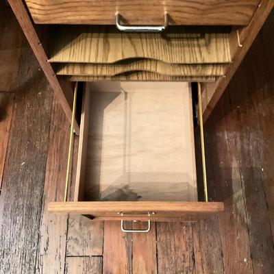 O5 Antique Oak 2-Tier Filing Cabinet