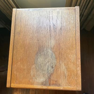 O5 Antique Oak 2-Tier Filing Cabinet