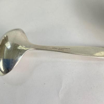 D29 Set of 4 Silverplate Serving Pieces
