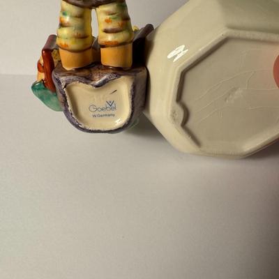 Hummel figurine "Lets Sing" #114 Ashtray