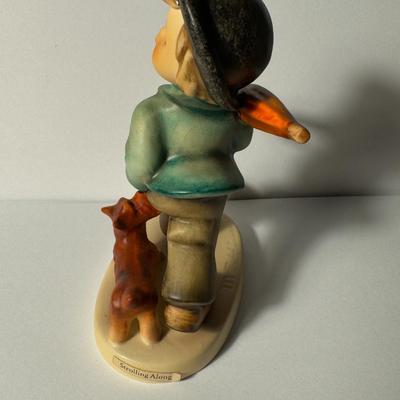 Hummel figurine "Stolling Along" #5