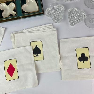 K44 Deck of Card Suits Theme Dishes, Wine Glasses, Linen Napkins