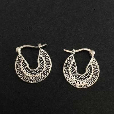 Beautiful vintage silver earrings