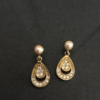 Vintage faux pearl rhinestone dangle earrings Victorian style