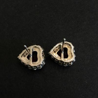 Beautiful vintage red heart stud earrings very nice