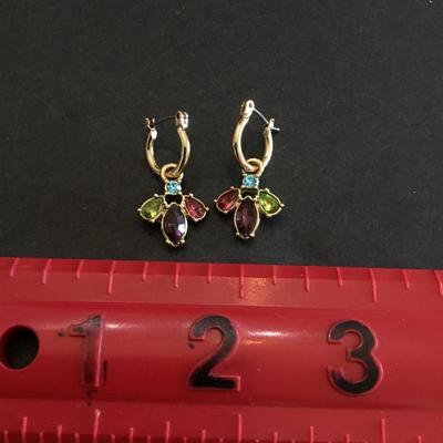 NRT Beautiful crystal rhinestone bug dangle earrings
