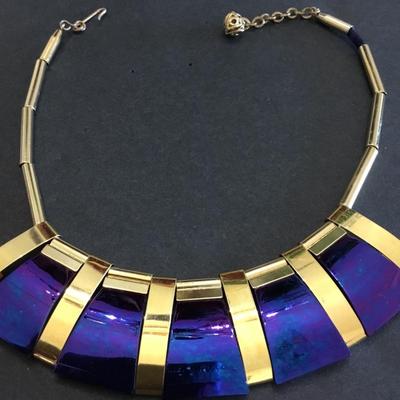 Super cool vintage black volcanic glass collar necklace. Very beautiful. Very cool very nice.