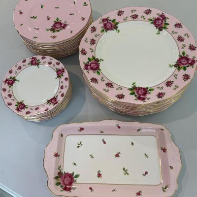 Royal Albert Old County Roses Set of 35 Pieces