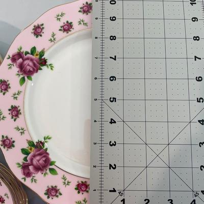 Royal Albert Old County Roses Set of 35 Pieces