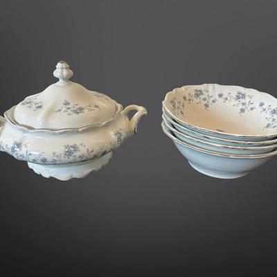 Johann Haviland “Blue Garland” Fine China Dinnerware Set – Bavaria Germany