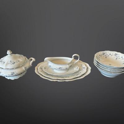 Johann Haviland “Blue Garland” Fine China Dinnerware Set – Bavaria Germany
