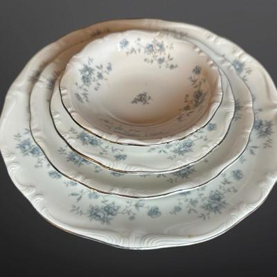 Johann Haviland “Blue Garland” Fine China Dinnerware Set – Bavaria Germany
