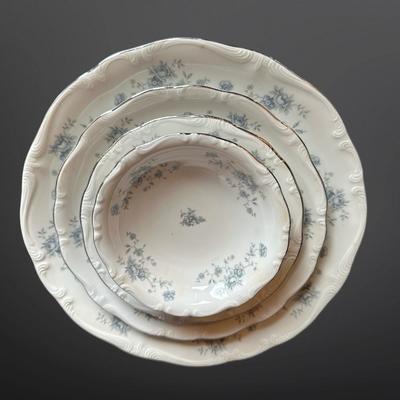 Johann Haviland “Blue Garland” Fine China Dinnerware Set – Bavaria Germany