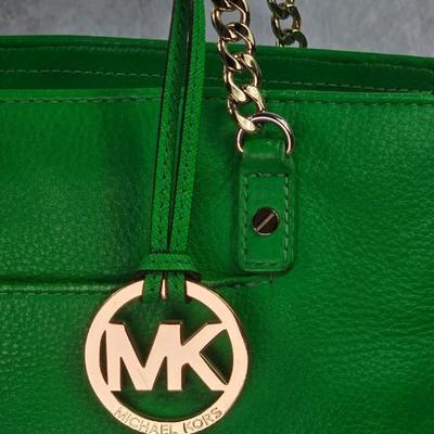 Lot 28: Michael Kors - Green Pebbled Leather Tote Bag - Gold Chain Straps