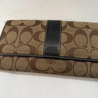 Coach Signature Hobo Bag - With Wallet & Coin Purse