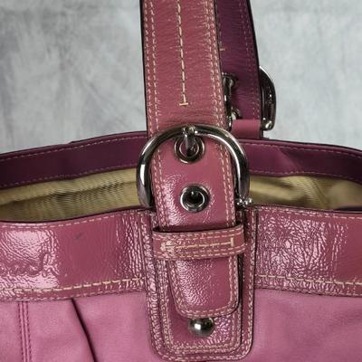 Lot 40: Coach Soho Pleated Lilac Leather Satchel Bag - Pink