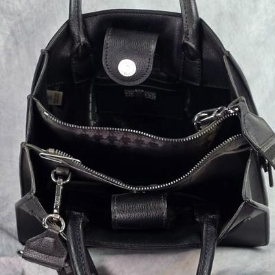 Lot 43: Karl Lagerfeld Paris Harlow Leather Handbag