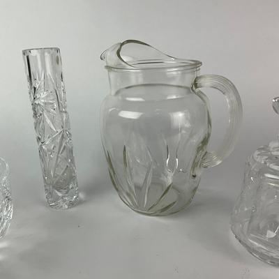055 Assorted Crystal Vases, Decanter & Glass Decor