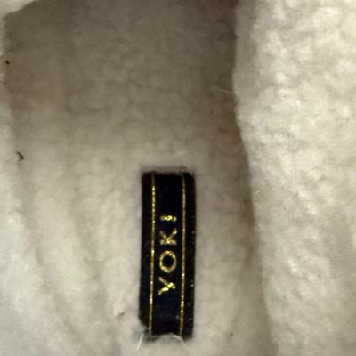 Yoki Fur Inlaid Boots - 8.5 Womens