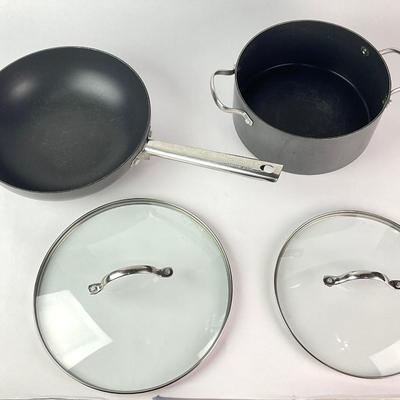 061 Pair Of Thomas Pan & Pot With Glass Lids