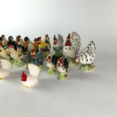 065 Chickens And Roosters Salt And Pepper Shakers
