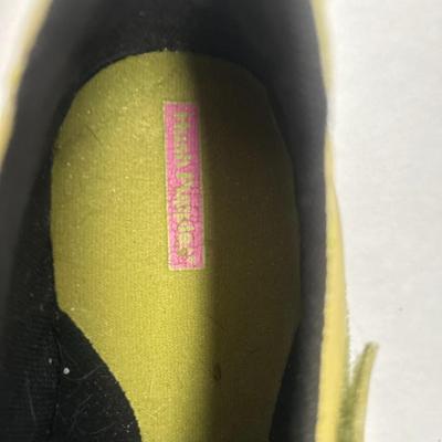 Hush Puppies - Size 8