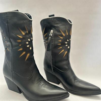 COLO - Size 8.5 Womens Boots