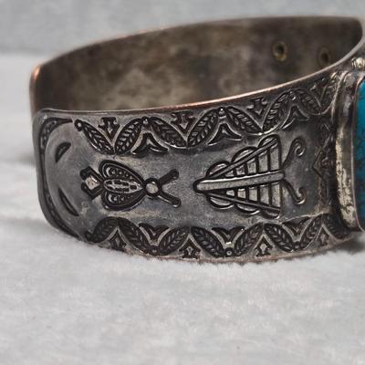 Lot 35: Native American Fashion Bracelet with Stones