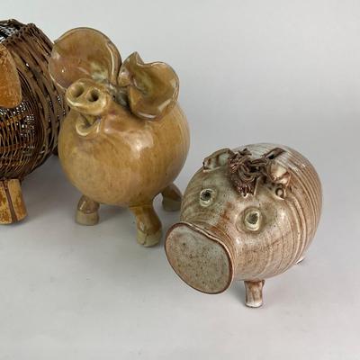 066 Glazed Terracotta Piggy Bank Pottery Lot