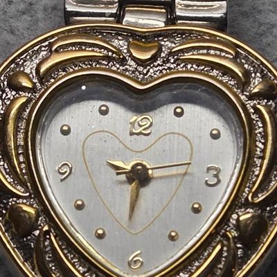 Lot 11: Ladies Watch - Heart Shape Bezel