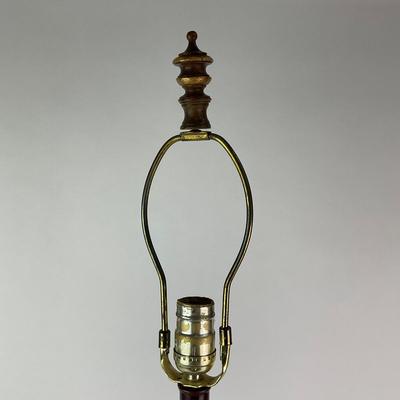 071 Wooden Candlestick Style Red & Gold Lamp