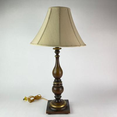 072 Brown & Gold Gilt Candlestick Style Table Lamp