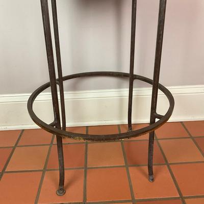 077 Vintage Wrought Iron Bar Stool Chair