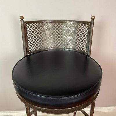 077 Vintage Wrought Iron Bar Stool Chair