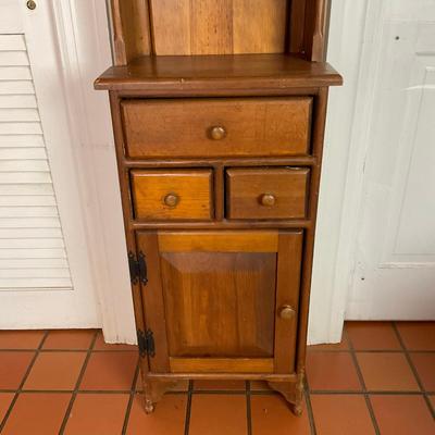 080 Amish-Style Country Kitchen Cabinet