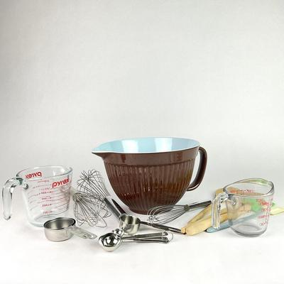 085 Baking Lot