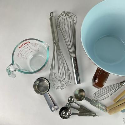 085 Baking Lot
