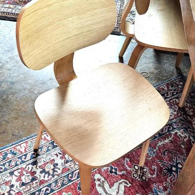Sale Photo Thumbnail #638: in good condition
2 Leather Chairs need small repair