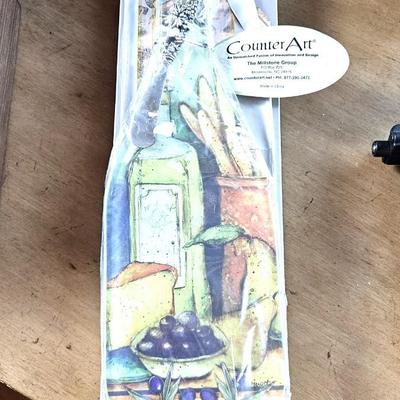 Sale Photo Thumbnail #660: All in good condition - SEE PHOTOS
Bottle top is cracked