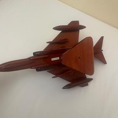 Two Fighter Jet Scale Models (LR-MG)