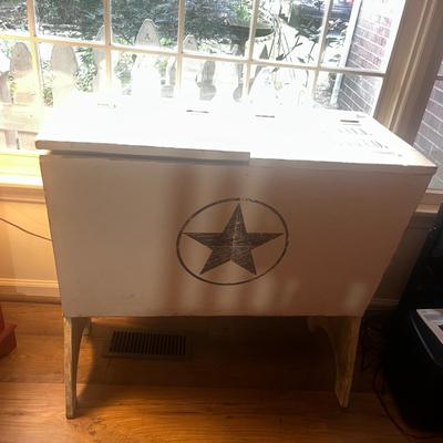 Rustic Wooden Painted Bin (LR-MG)