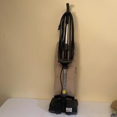 Oreck XL 21 Upright Vacuum (GB1-MG)